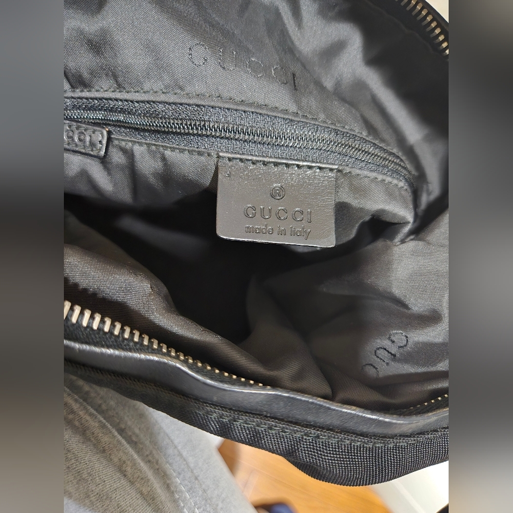GUCCI Black Shoulder Bag - Picture 11 of 14